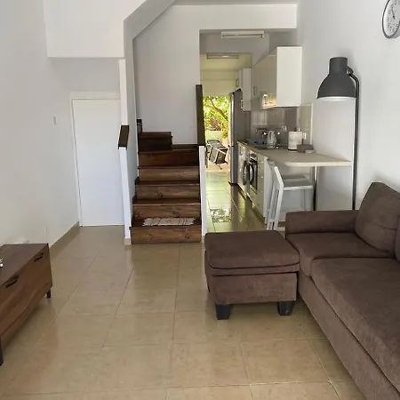 Townhouse Louise 2 * Peyia